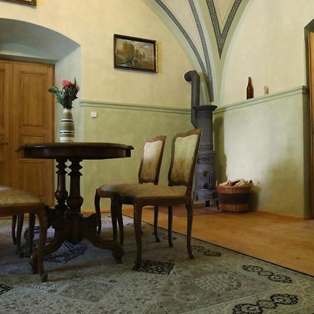 Historicke Apartmany Zelenohorska Posta Nepomuk المظهر الخارجي الصورة
